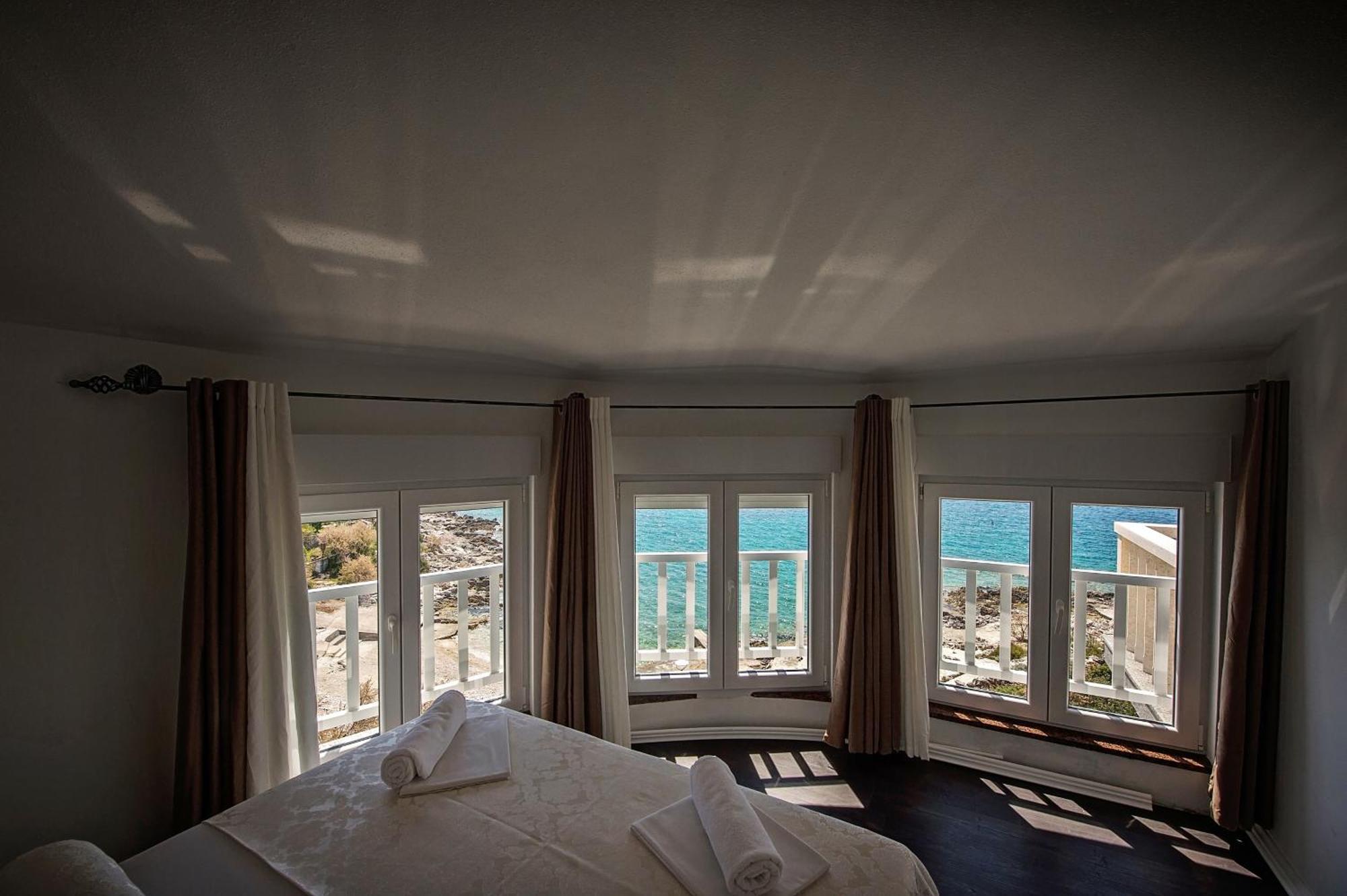 Seaside Apartments With A Swimming Pool Zecevo Rtic, Rogoznica - 8366 객실 사진